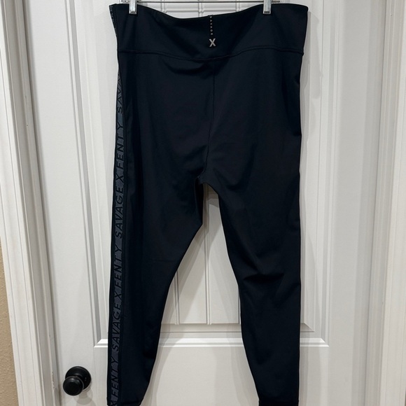 NWOT Savage X Fenty Midnight Black Logo Leggings - Picture 4 of 5